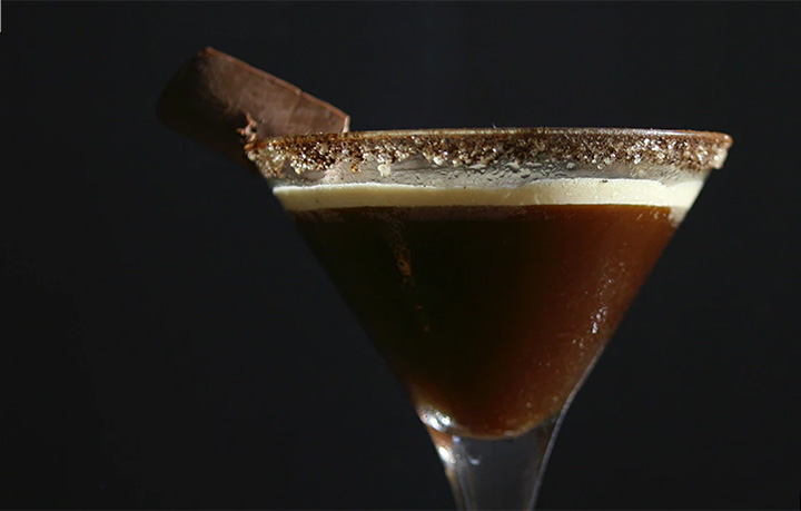 The Best Vanilla Iced Coffee Recipe Lavazza   D Stories Coffee Secrets 01 Espressomartini @05 